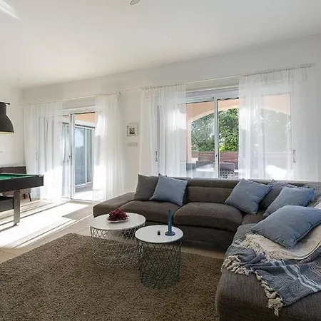 Located In A Stunning Area With Scenic Views ! *